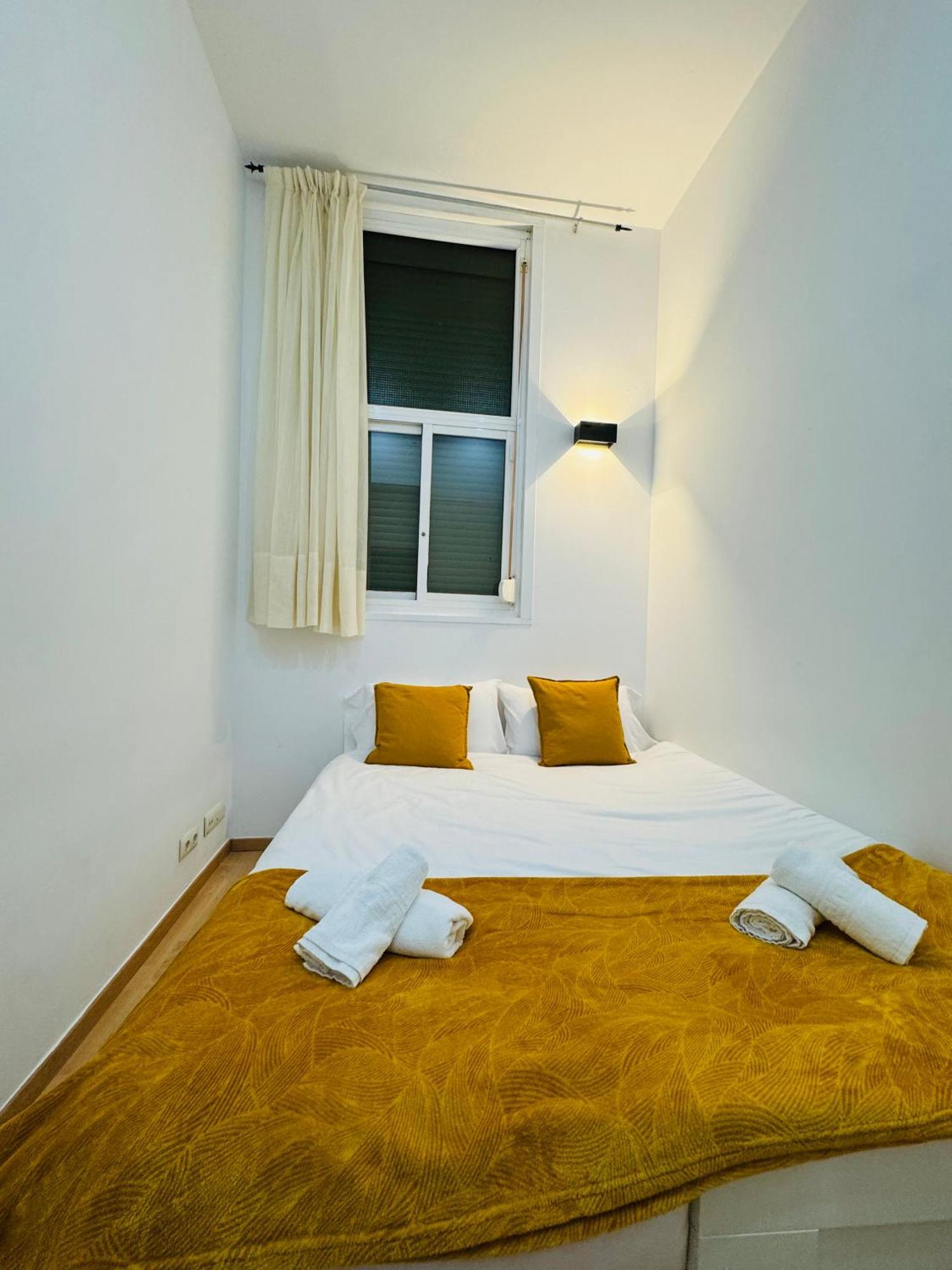 Pamis Apartament Sants, Barcelona Eksteriør bilde